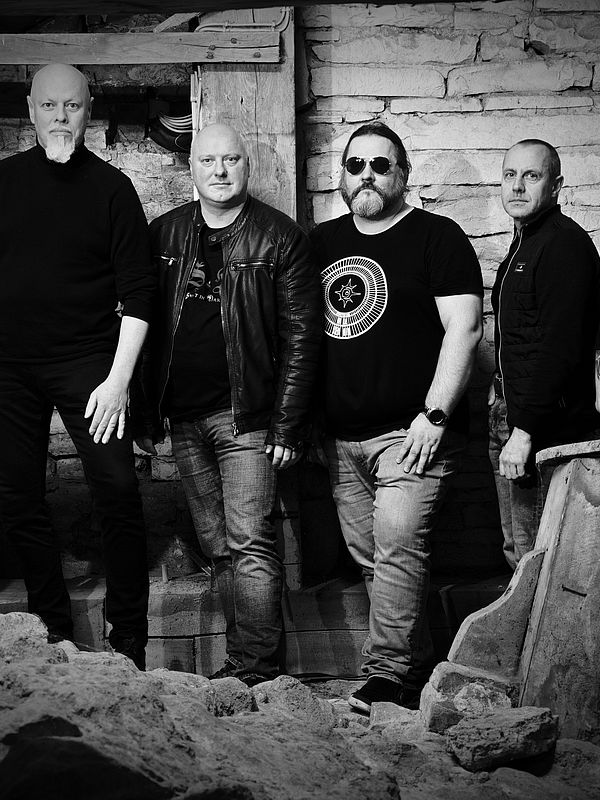 Sennet in Darkness - „Symphonic Metal“ - Band